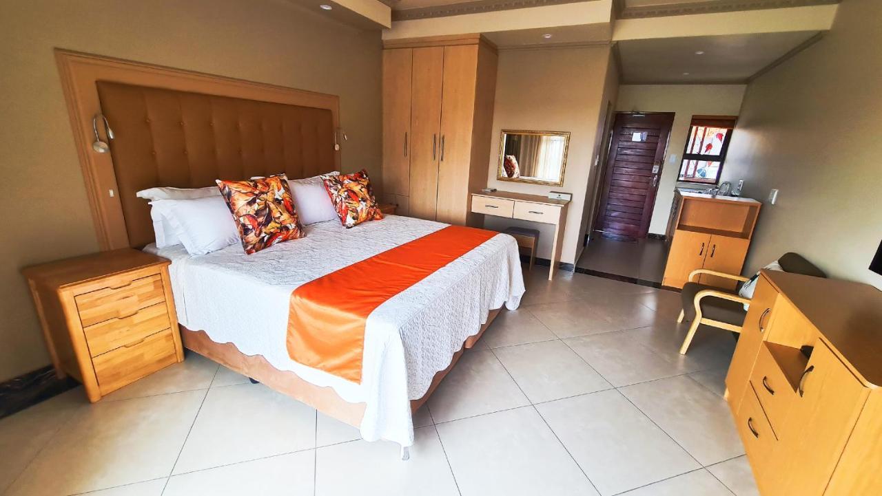 רסטנבורג Lilypark Lodge מראה חיצוני תמונה