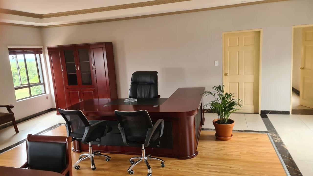 רסטנבורג Lilypark Lodge מראה חיצוני תמונה