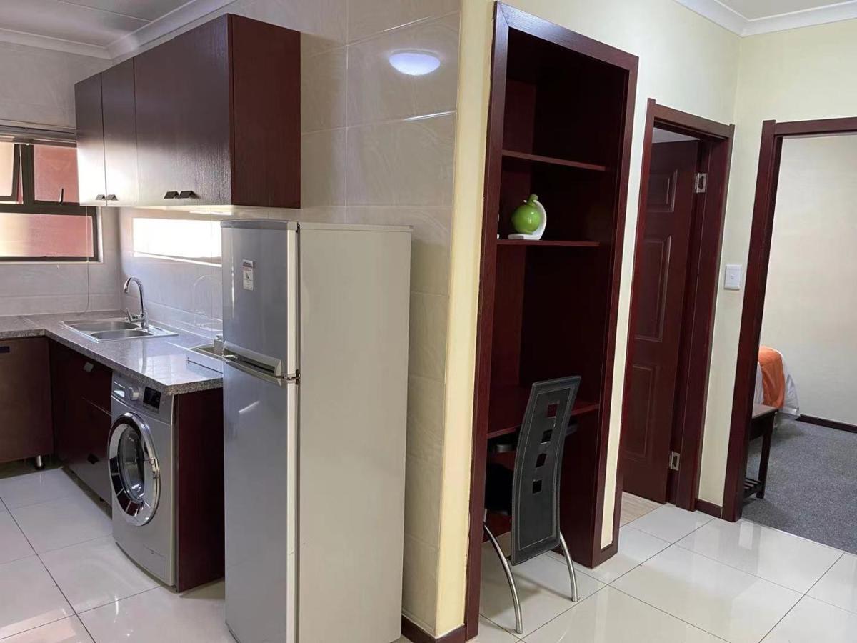 רסטנבורג Lilypark Lodge מראה חיצוני תמונה
