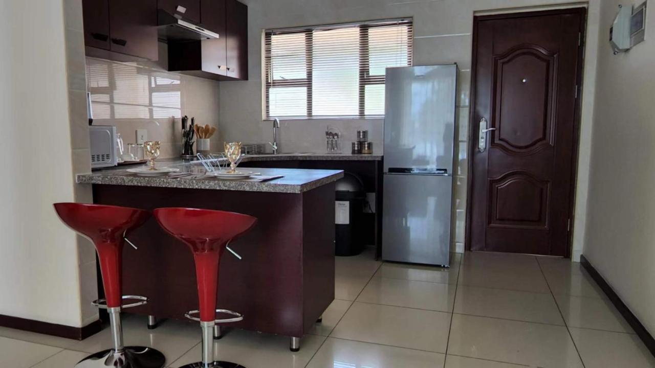 רסטנבורג Lilypark Lodge מראה חיצוני תמונה