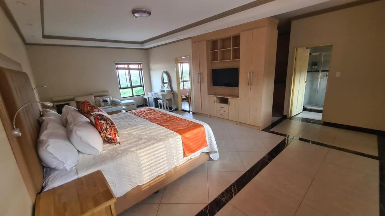 רסטנבורג Lilypark Lodge מראה חיצוני תמונה